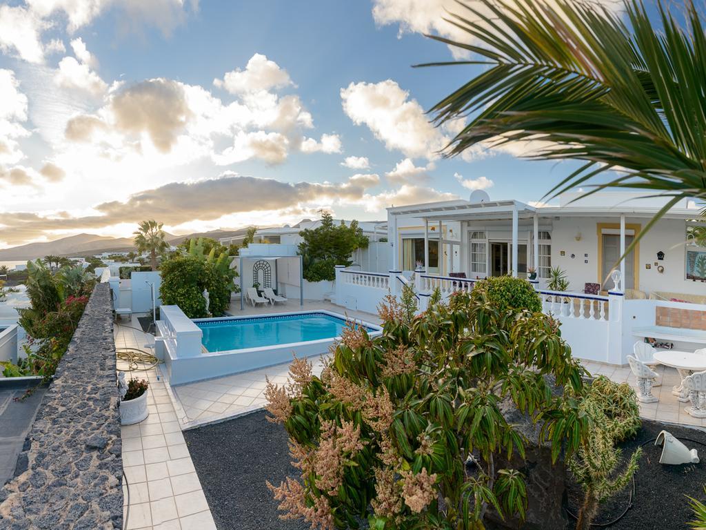 Villa Fortuna Puerto Calero Exterior photo